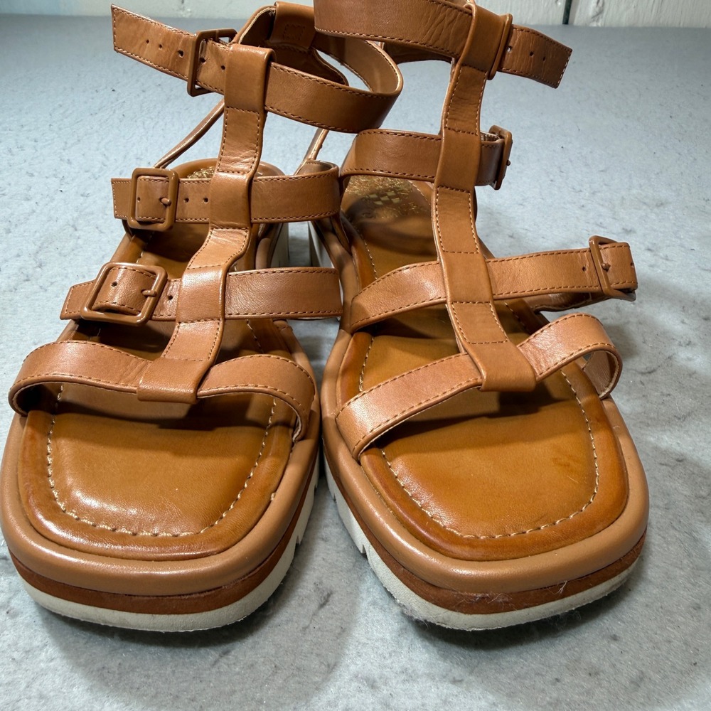 Vince Camuto Gladiator Sandals Womens 7.5 Tan Leather Strappy Lug Sole Platform